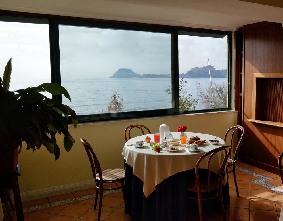 Albergo Delle Rose Pozzuoli Kültér fotó